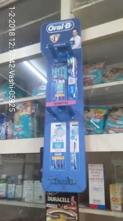 Material de ponto de venda pendurado na loja